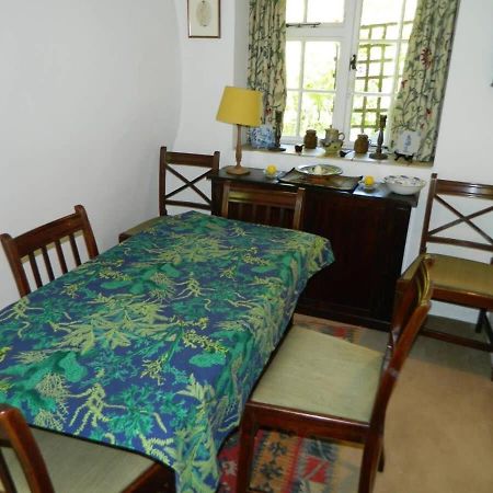 River Cottage A Country Retreat In Wooded Gardens East Stoke  Экстерьер фото