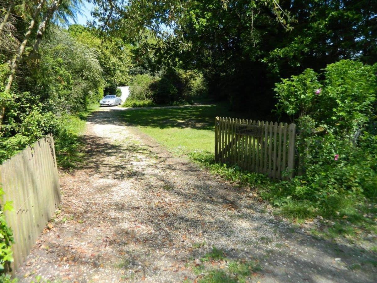 River Cottage A Country Retreat In Wooded Gardens East Stoke  Экстерьер фото